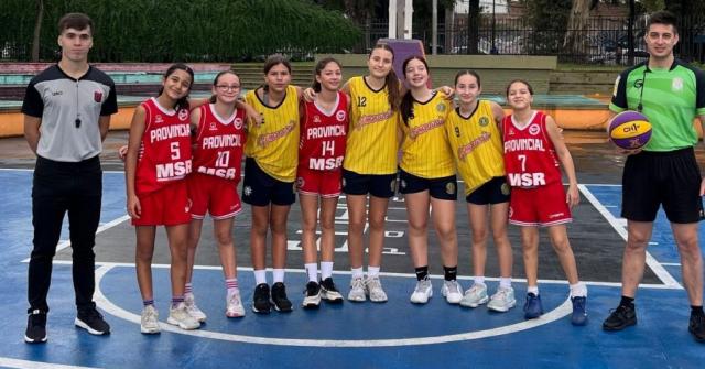 La Asociaci�n rosarina con nuevo bal�n oficial