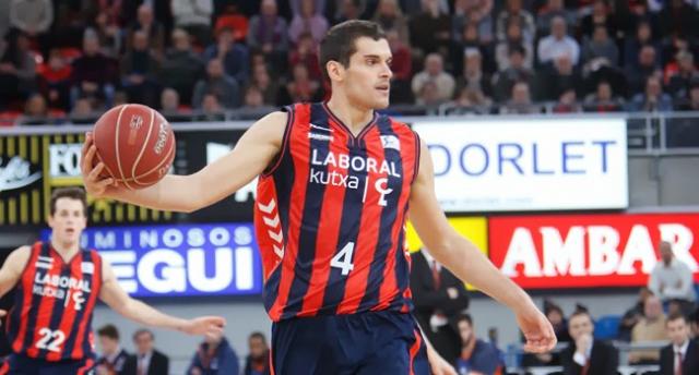 Mainoldi y Van Lacke cumplen en Espa�a