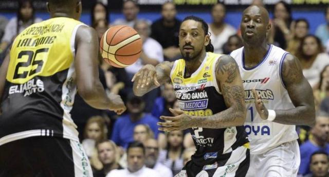 Capitanes, a uno del t�tulo