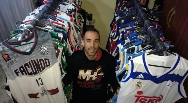 Pablo Mansilla, el hombre de las 500 camisetas: �Le doy la misma importancia a todas�
