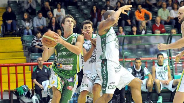Atenas gan� un partido clave