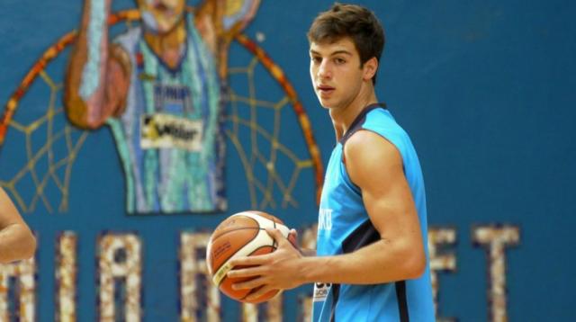 El plantel de Bah�a Basket sufri� una intoxicaci�n alimentaria