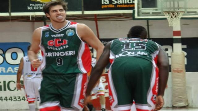 Ciclista puso un hermoso coraz�n y es l�der