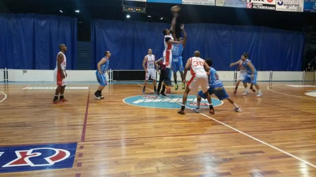 Nueve venci� a UNICEUB