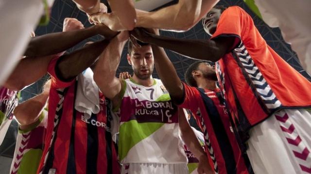 Heurtel y Bertans gu�an al Laboral Kutxa a su primer triunfo europeo