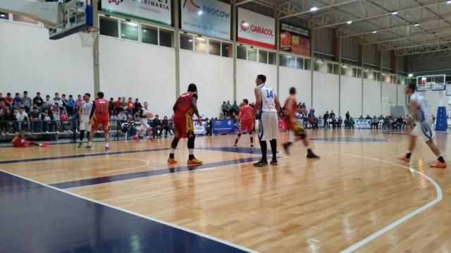 San Mart�n derrot� al campe�n