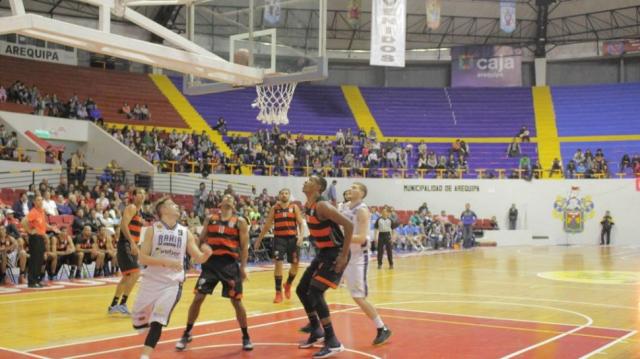 Bah�a Basket cay� ante Flamengo
