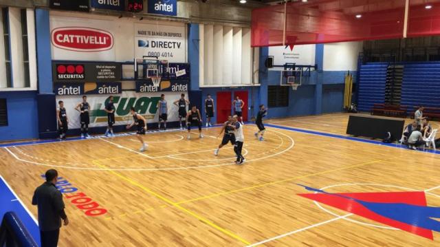 La preselecci�n lleg� a Montevideo