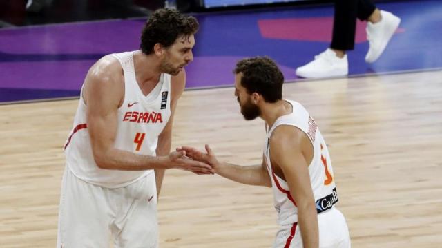 Serbia y Espa�a comandaron el domingo