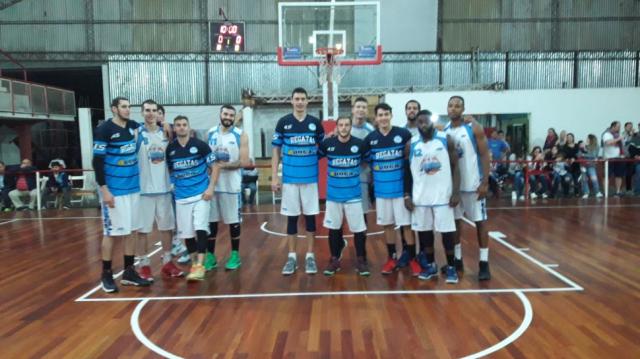 Regatas cay� ante Atl�tico Saladas