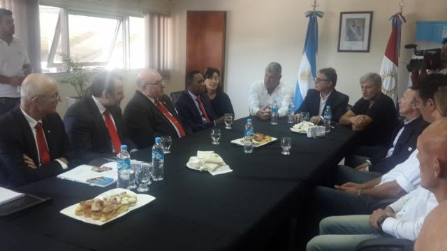 Autoridades de FIBA y CABB visitaron C�rdoba pensando en el 2023