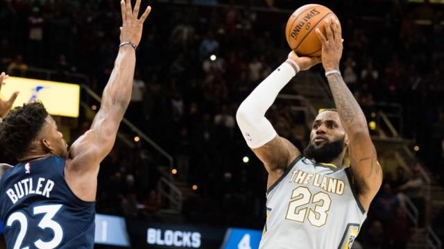 Cavs reaccion�, Rockets a puro vuelo