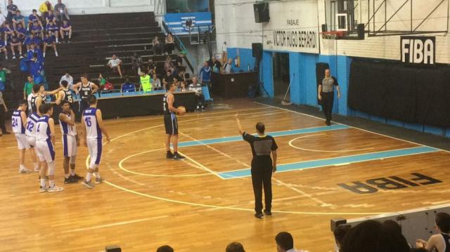 Mostr� los dientes