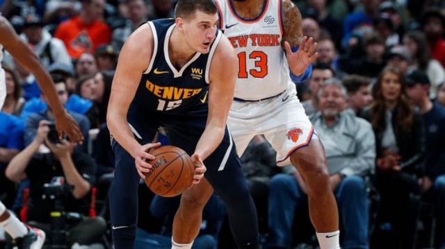 Nikola Jokic deslumbr� en triunfo de Nuggets