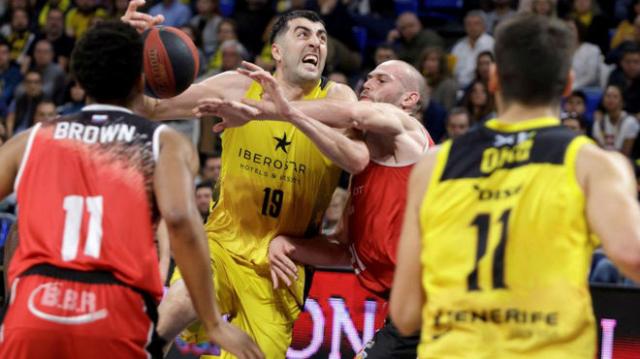 Pocas sonrisas en Espa�a