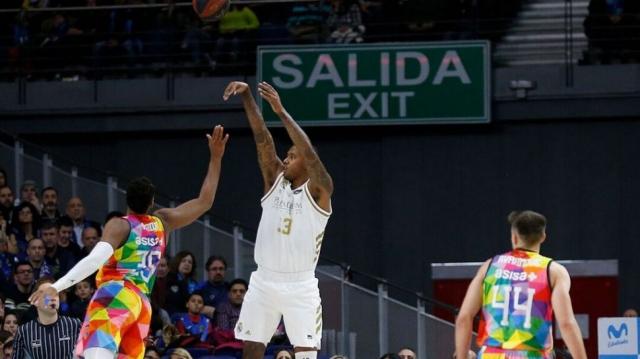 Cl�sico y punta en soledad