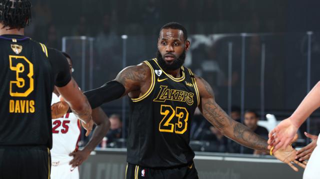 Lakers repiti� la f�rmula