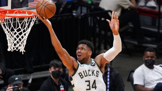 Milwaukee mand� al borde del abismo a Miami