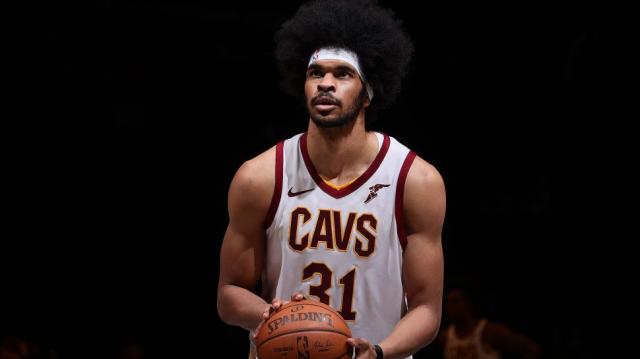 La agencia libre de la NBA empez� con horas agitadas