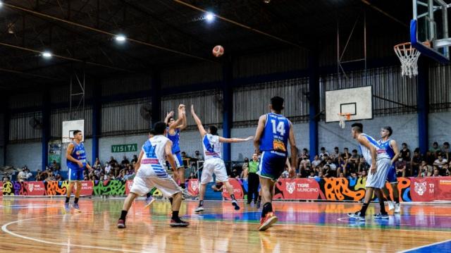 Invictos, cl�sicos y goleadas a la vez