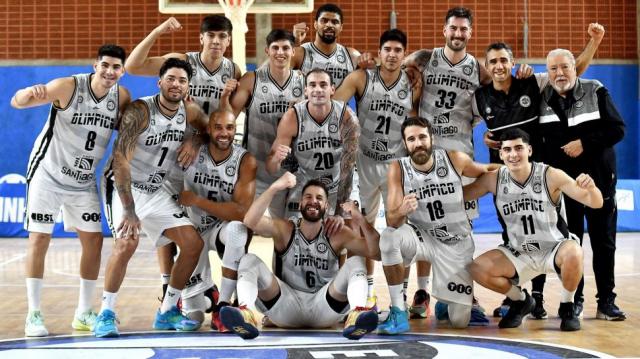 Ol�mpico con el boleto y la local�a