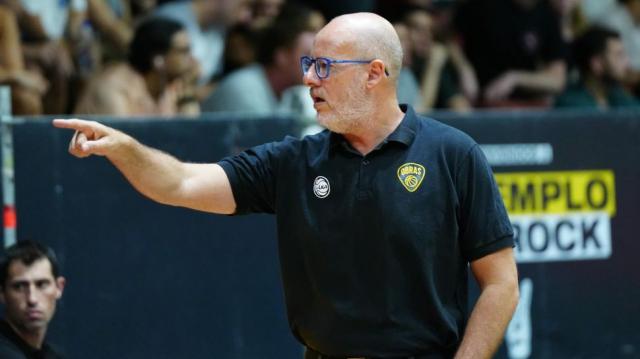 Instituto con nuevo DT y bajas de peso