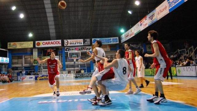 Comenz� el S�per 6 cordob�s