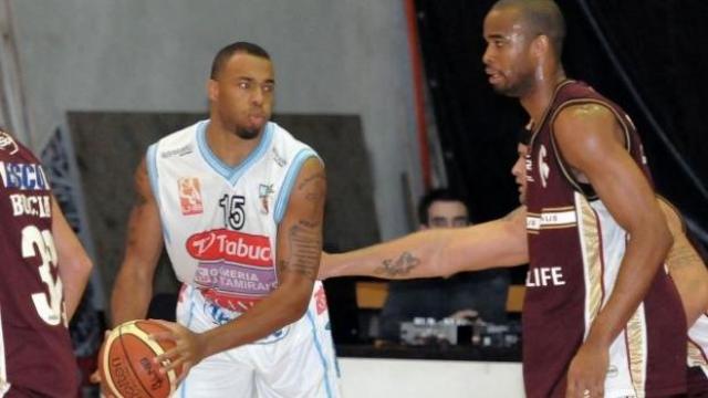 Wilborn dur� poco en 9 de Julio