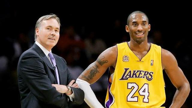 Mike D�Antoni  es el nuevo entrenador de Lakers