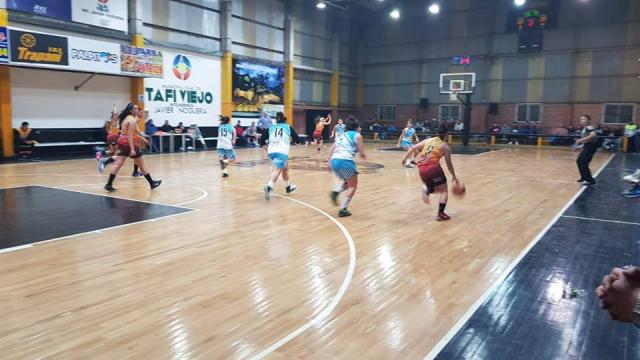 Tucum�n con el Prefederal Femenino y U19