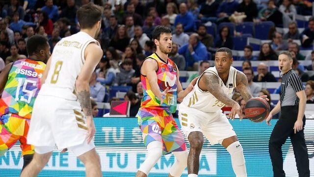 Cl�sico y punta en soledad