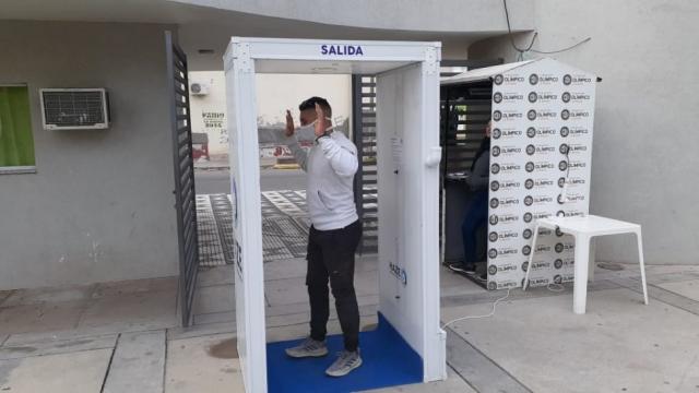 Ol�mpico adquiri� una cabina sanitizante
