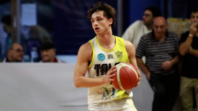 Sur A: El lobo con sonrisa y podio