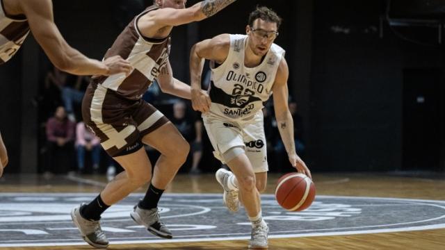 Recarg� la ofensiva