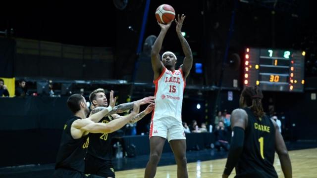 Victoria y podio para el cordob�s