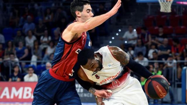 Pis� fuerte en casa