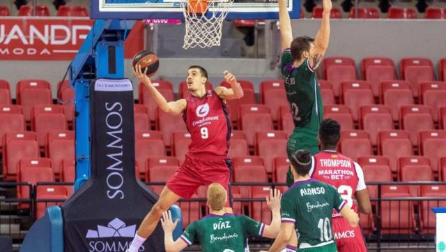 Revivi� los fantasmas