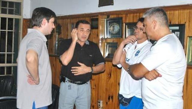 Incre�ble!: Se va Jackson de Atenas