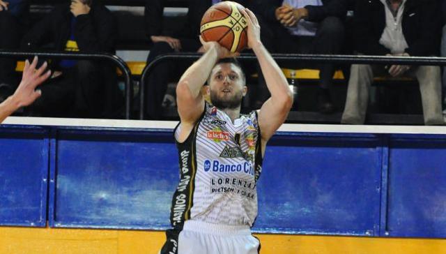 Atenas se queda sin Pitu Rivero para los pr�ximos partidos