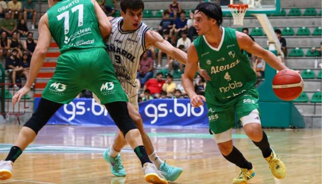 Atenas renov� su fe