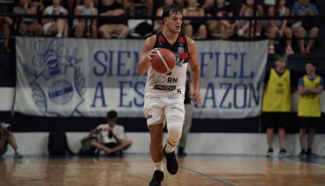 Sur: Central no afloja, Racing y Viedma crecen