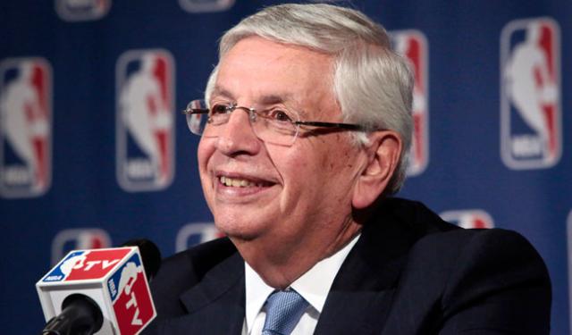 David Stern y Alonzo Mourning se sumaron al sal�n de la Fama