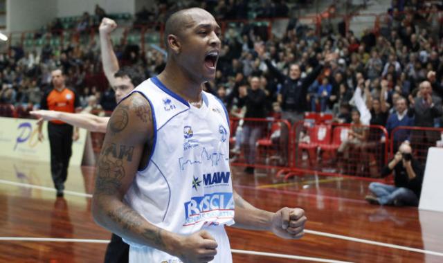 Giddens, nuevo refuerzo de Pe�arol