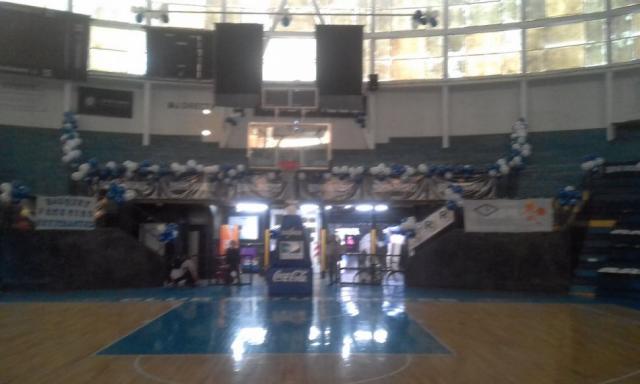 Estudiantes celebr� a lo grande su centenario