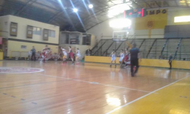 Alem pis� fuerte en menores y cierra en Primera