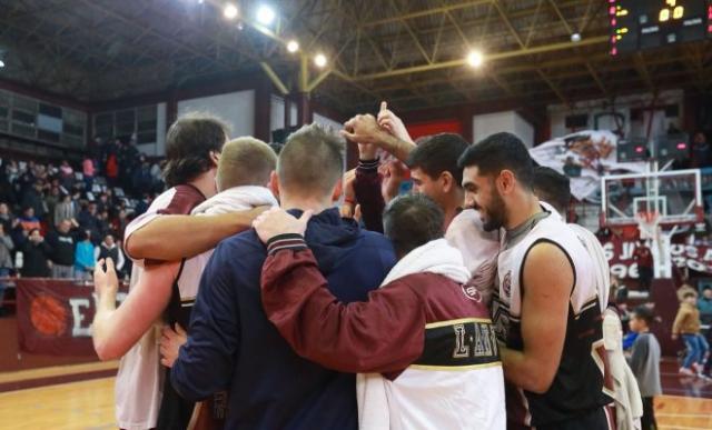 Lanus a�n con vida