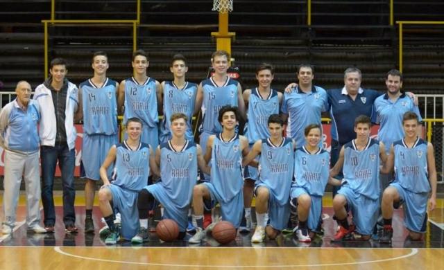 Leandro Alem cerr� bien arriba su temporada