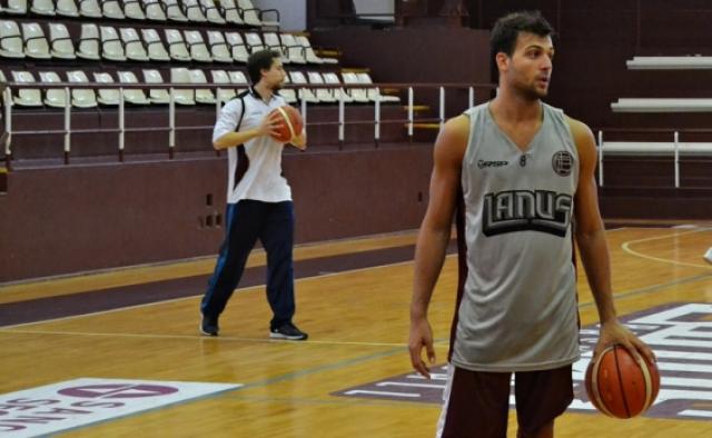 Lanus sonr�e en menores