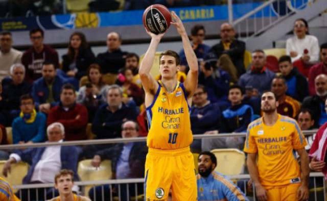 �Se juntan en la Isla?