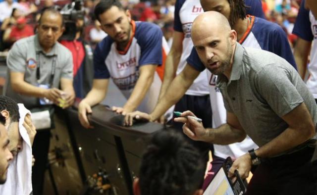 Ramella al frente de Pe�arol